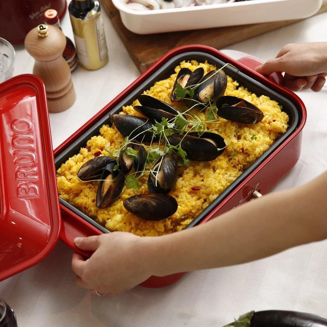 BRUNO Compact Hot Plate (Red)