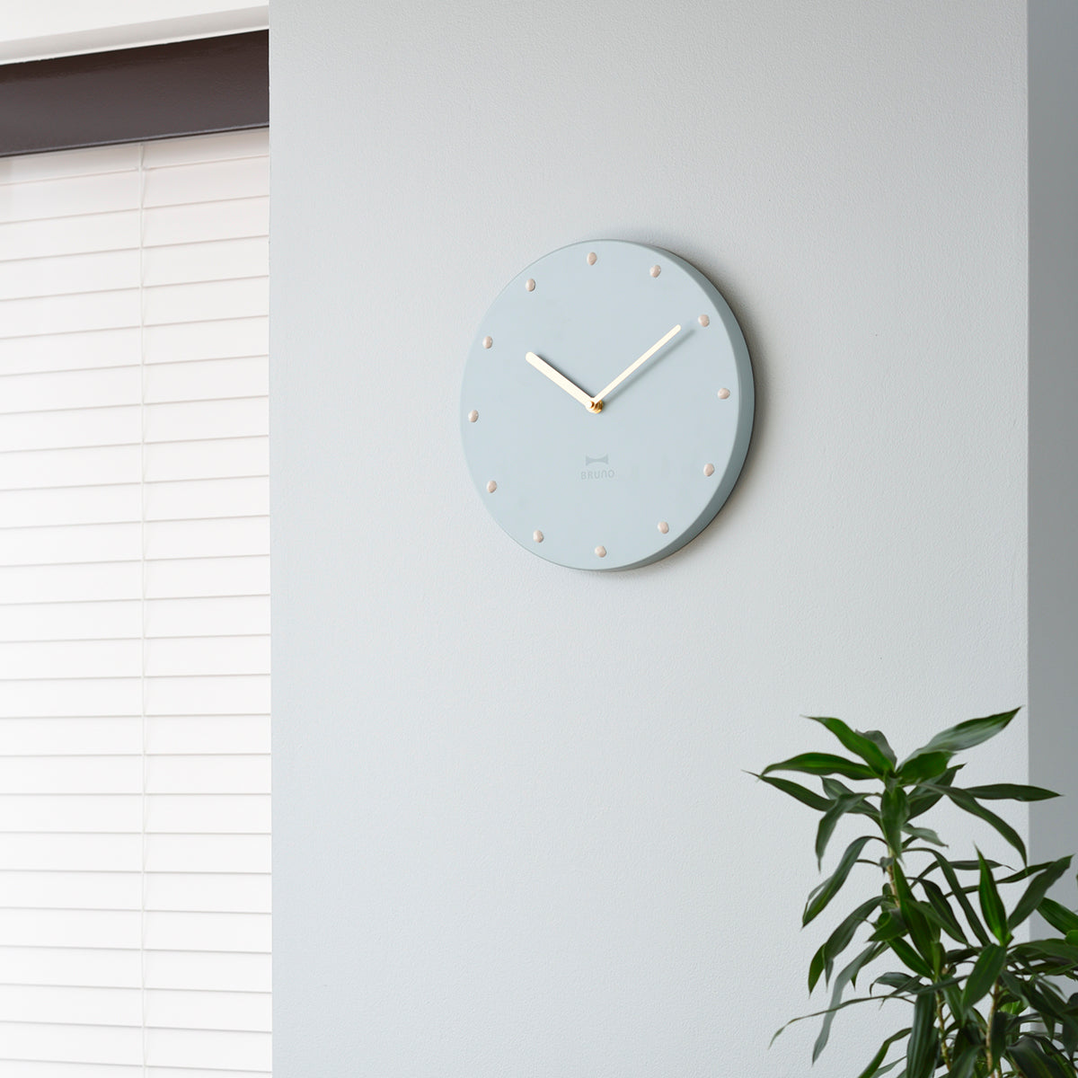 BRUNO Simple Metal Wall Clock - Blue Gray