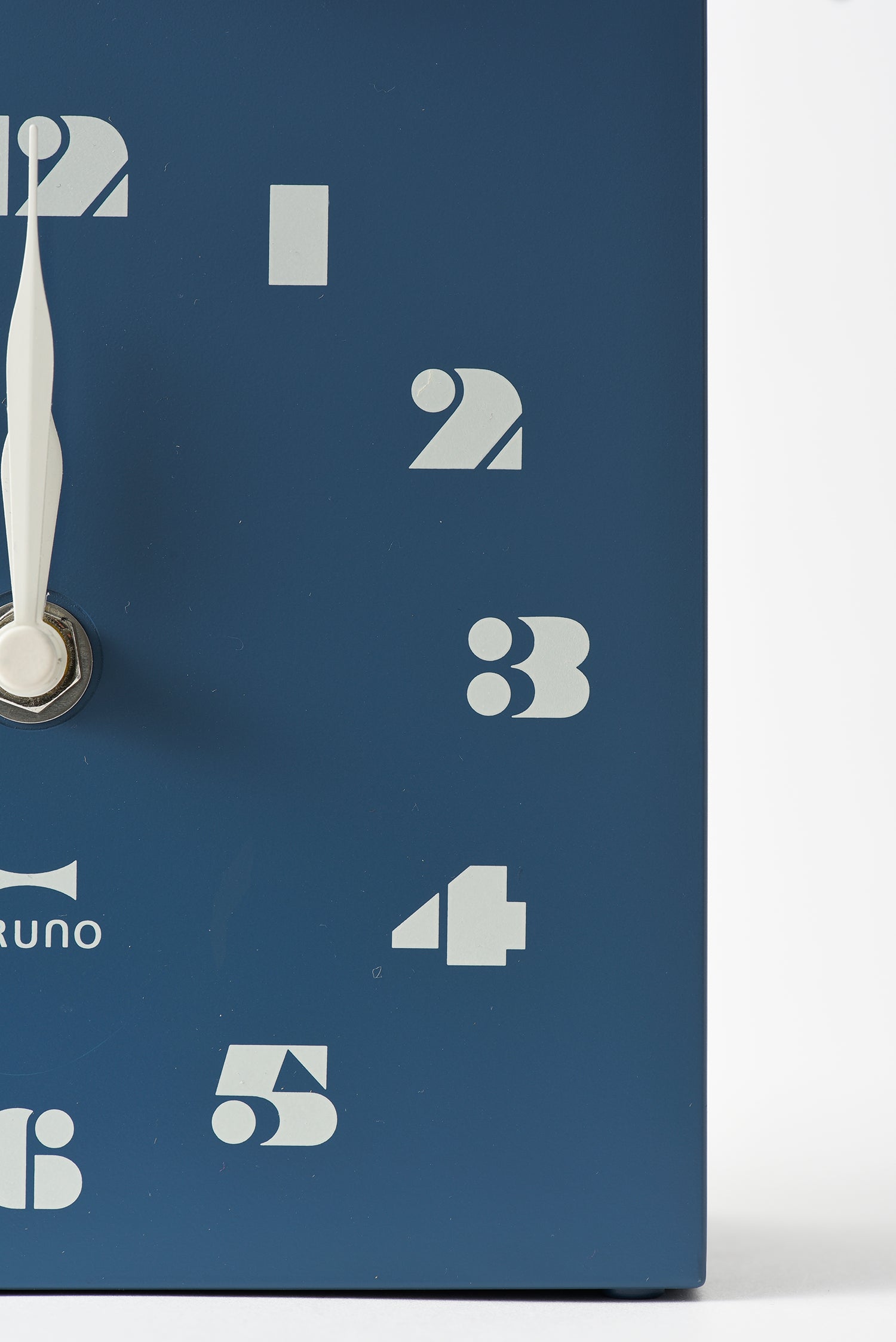 BRUNO Bird House Clock - Mint Green BCW047-MTGR